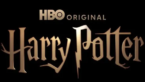 卡鲁索和多特华莱士固守防线，亚历山大力挺进攻，避免成为防守负担